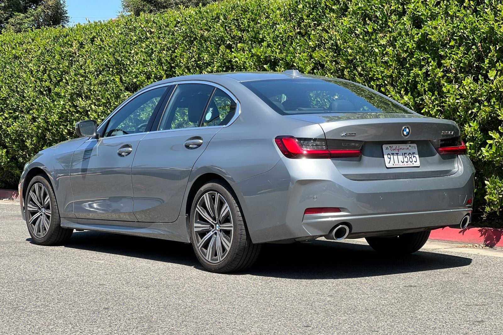 2025 BMW 3 Series 330i xDrive