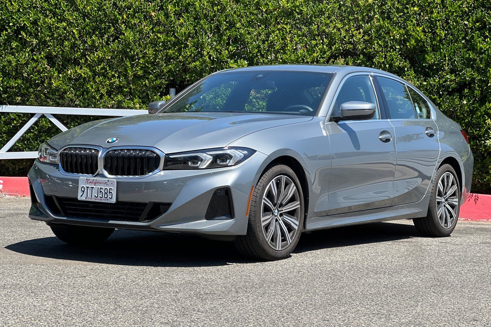 2025 BMW 3 Series 330i xDrive