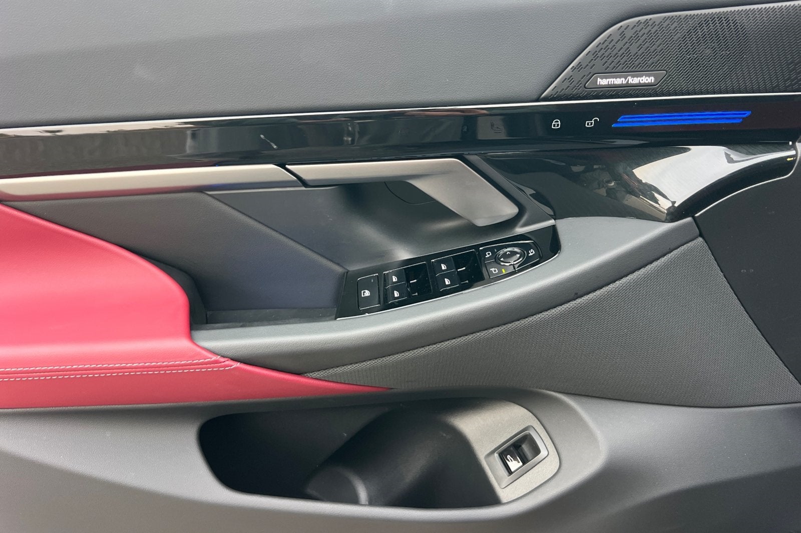 2026 BMW 5 Series 530i