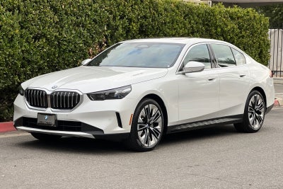 2026 BMW 5 Series 530i