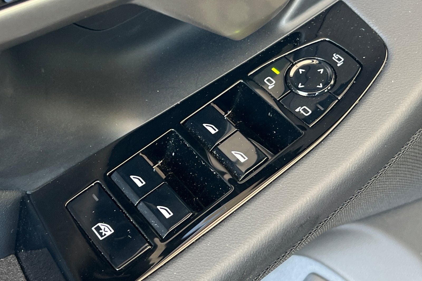 2026 BMW 5 Series 530i