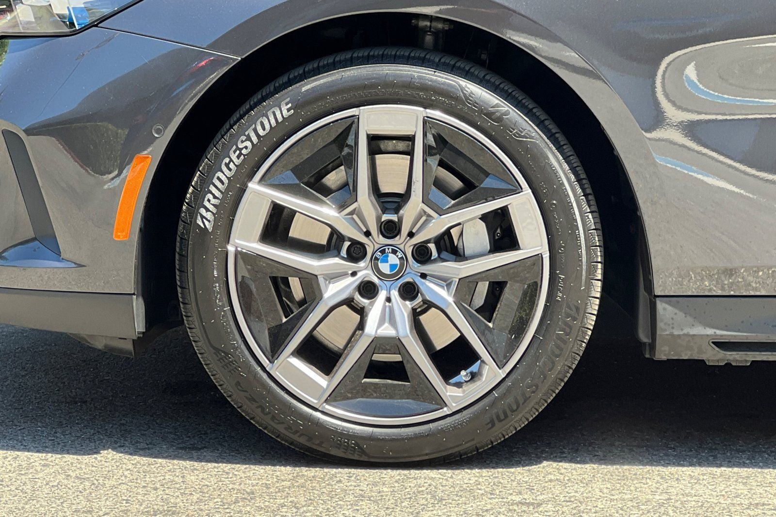 2026 BMW 5 Series 530i