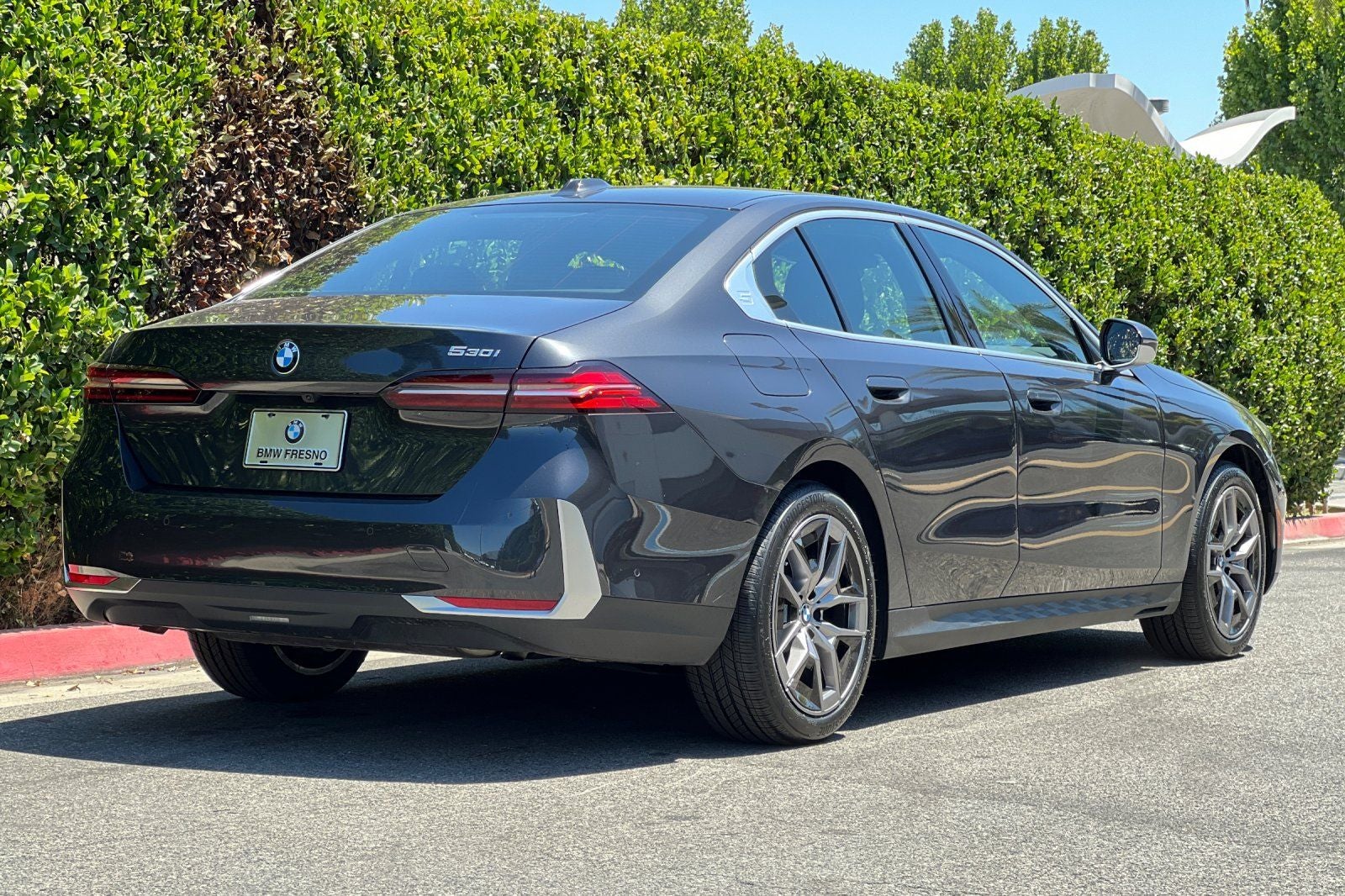 2026 BMW 5 Series 530i