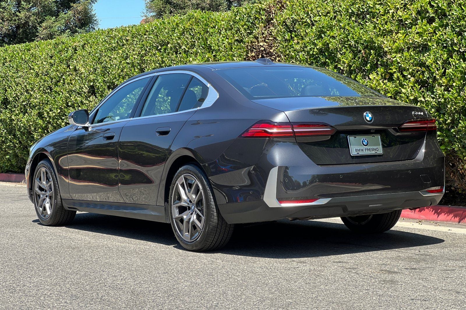 2026 BMW 5 Series 530i