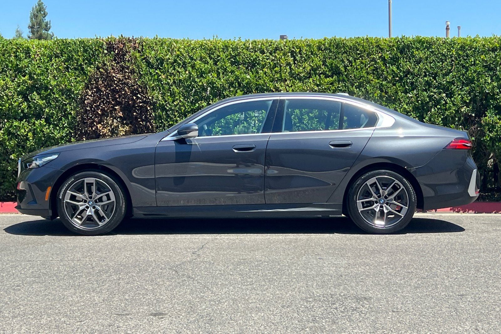 2026 BMW 5 Series 530i