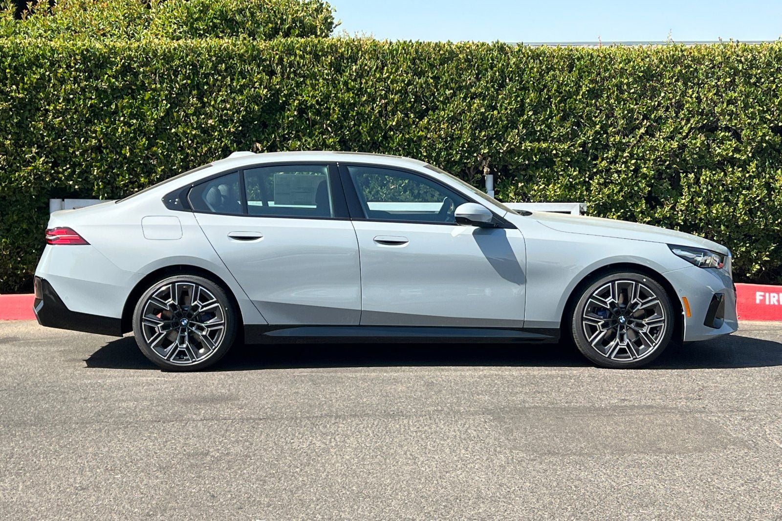 2027 BMW 5 Series 530i