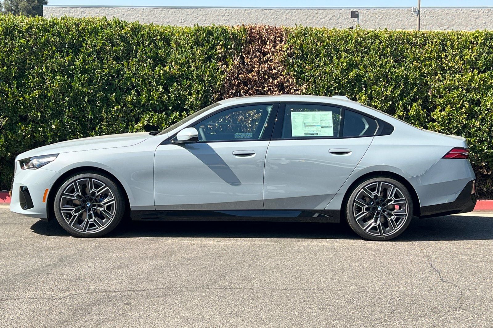 2027 BMW 5 Series 530i