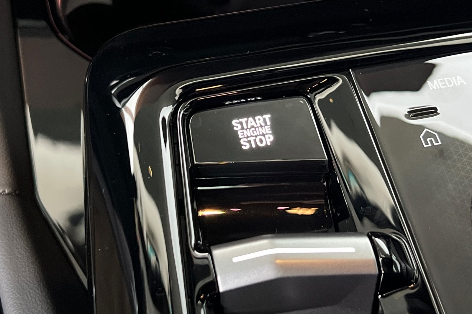 2026 BMW 5 Series 530i