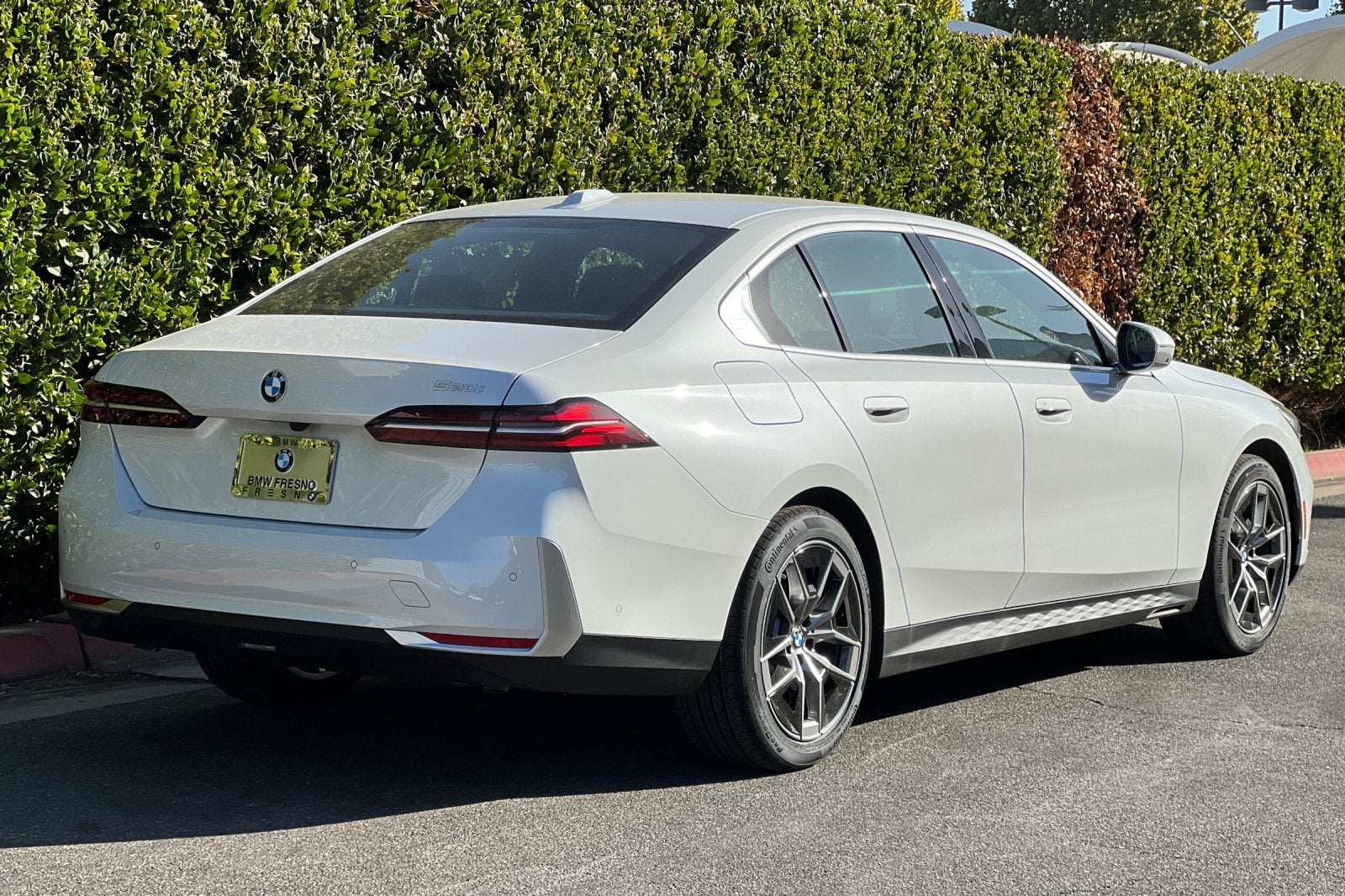 2027 BMW 5 Series 530i
