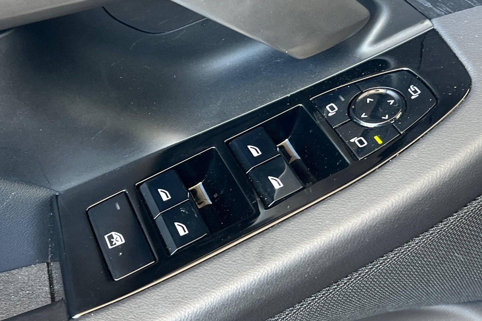 2026 BMW 5 Series 530i