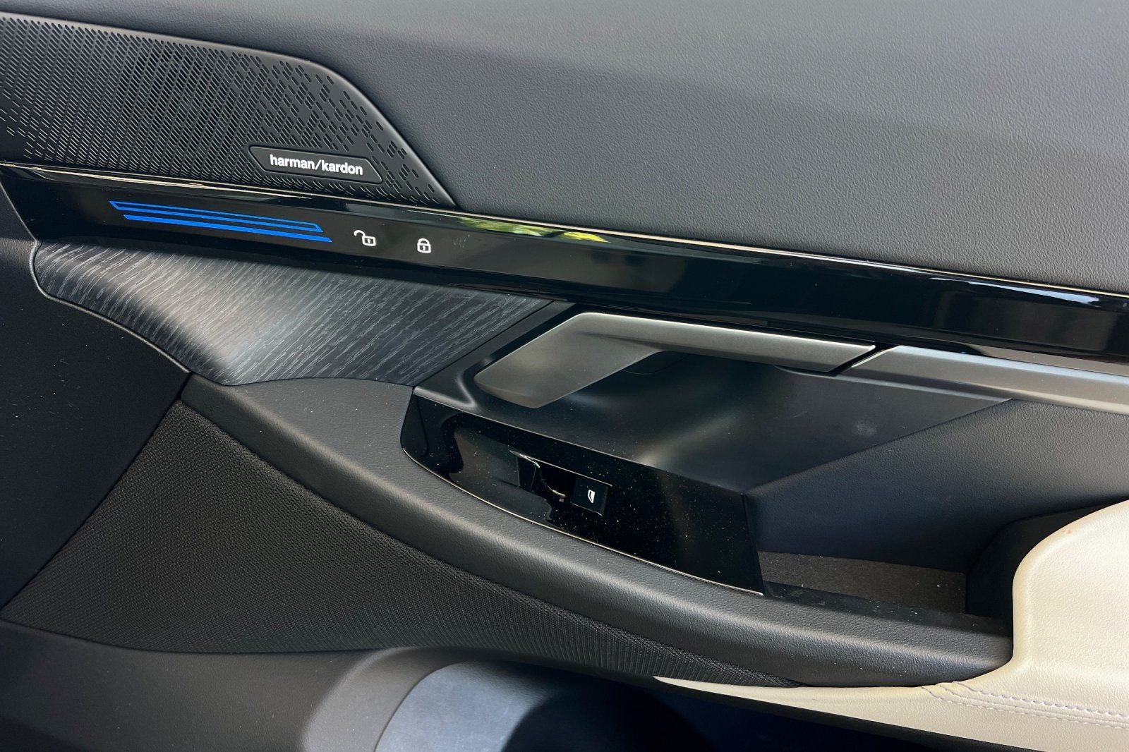 2026 BMW 5 Series 530i