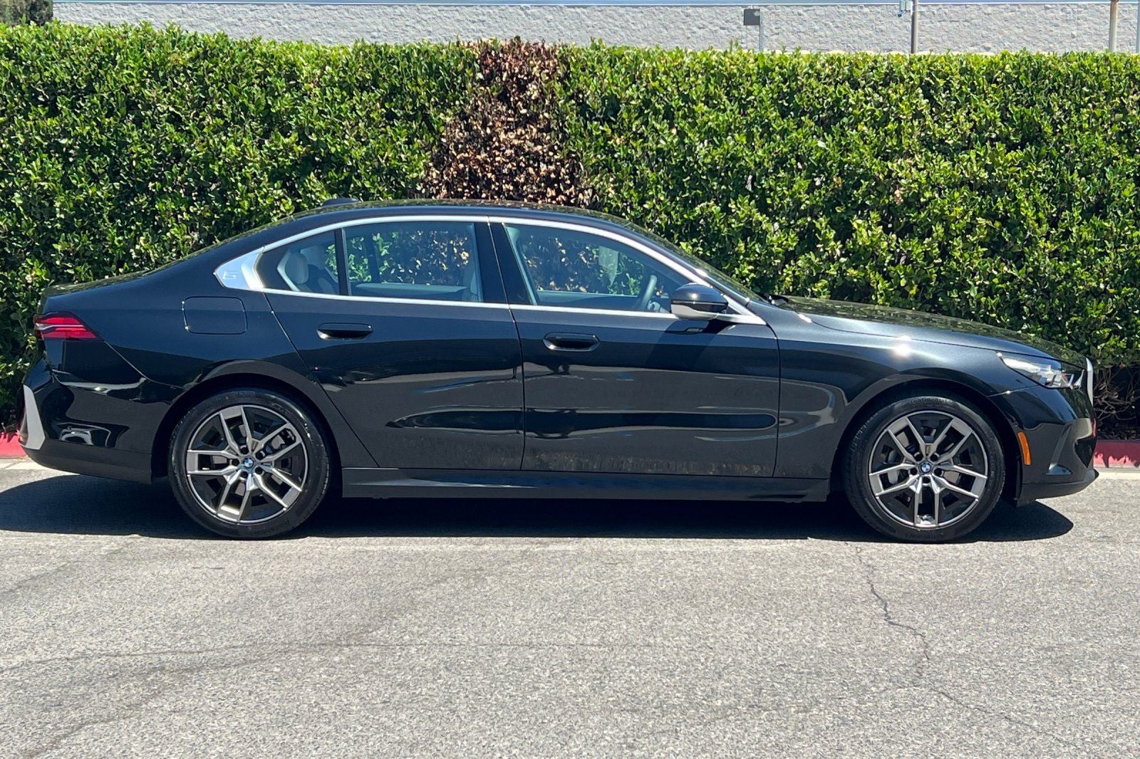 2026 BMW 5 Series 530i
