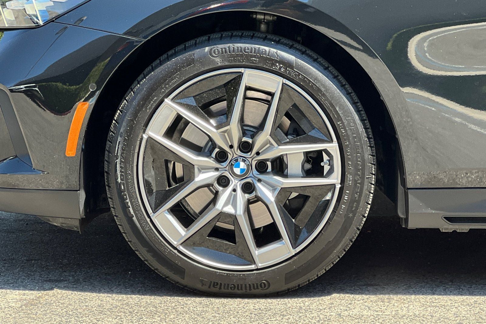 2026 BMW 5 Series 530i