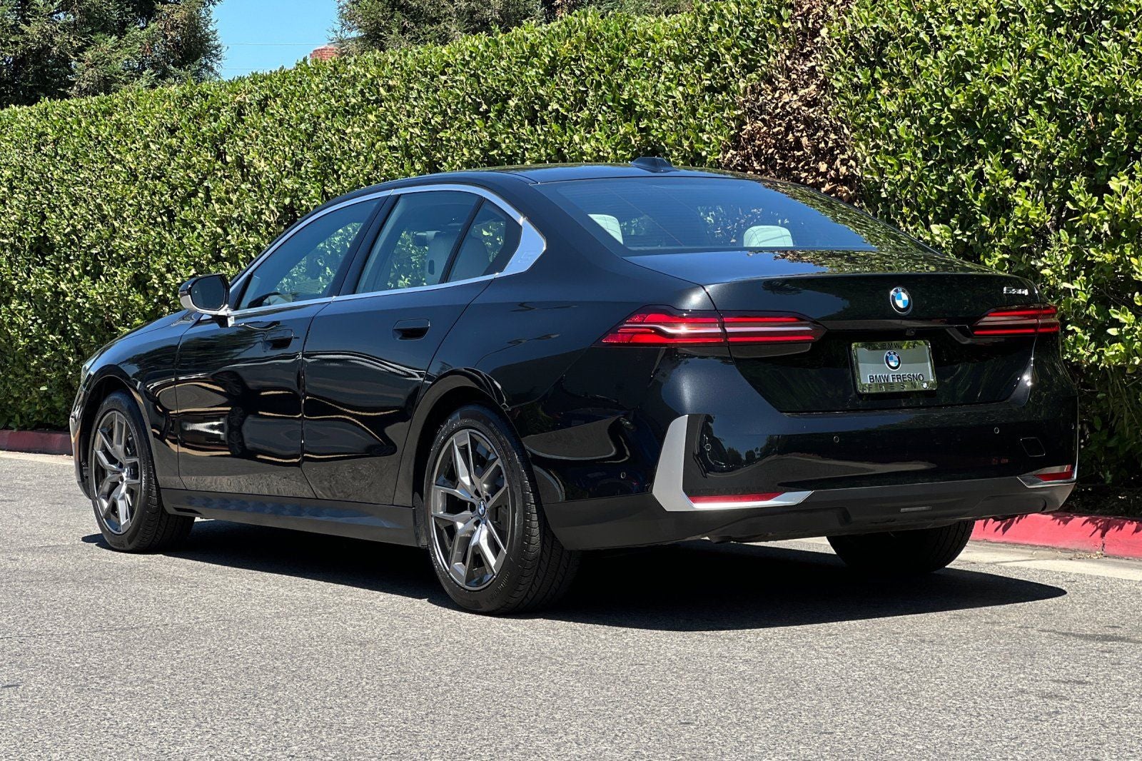 2026 BMW 5 Series 530i