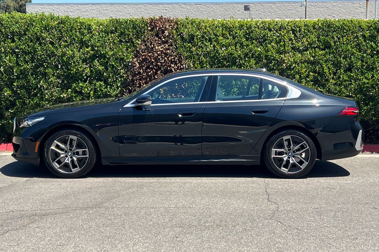 2026 BMW 5 Series 530i