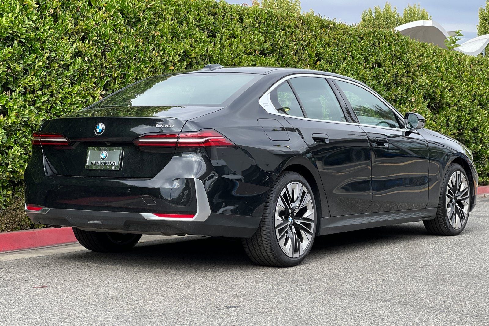 2026 BMW 5 Series 530i