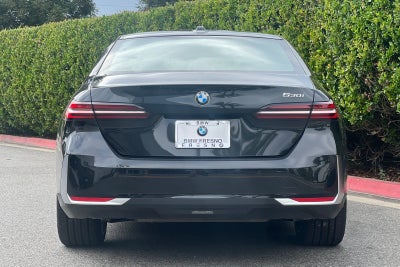 2026 BMW 5 Series 530i