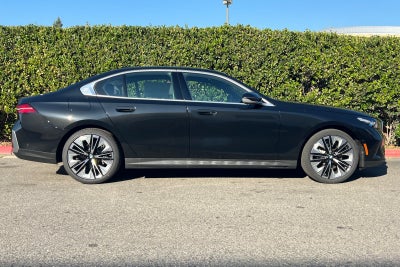 2026 BMW 5 Series 530i