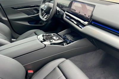 2026 BMW 5 Series 530i