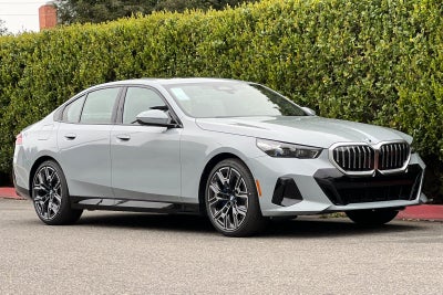 2026 BMW 5 Series 530i