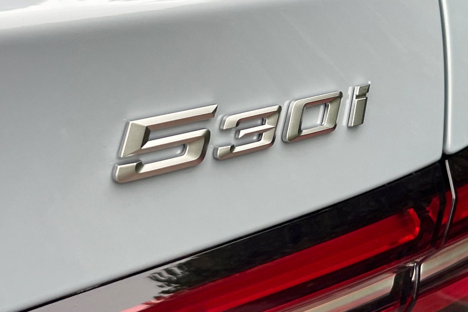 2026 BMW 5 Series 530i