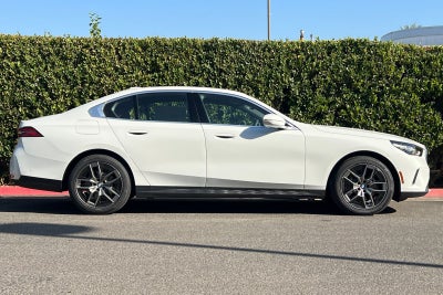 2027 BMW 5 Series 530i