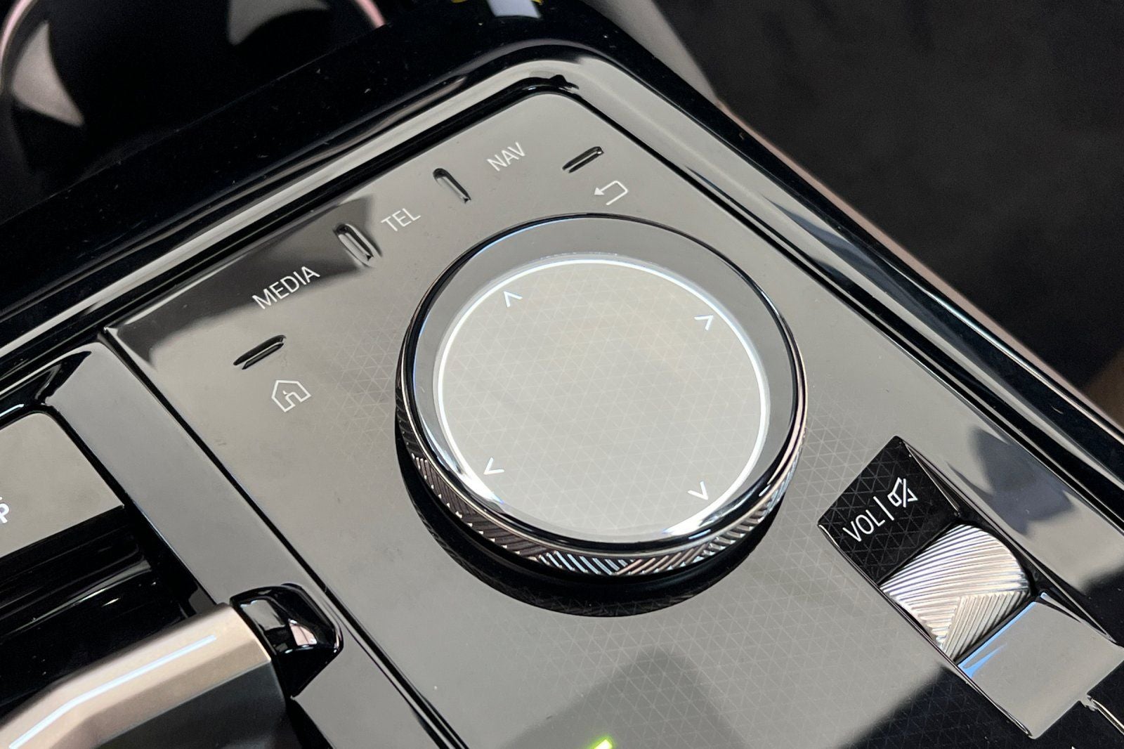 2027 BMW 5 Series 530i