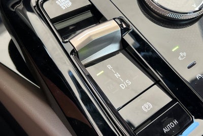 2027 BMW 5 Series 530i