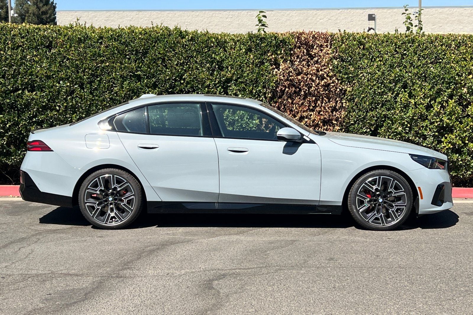 2027 BMW 5 Series 530i