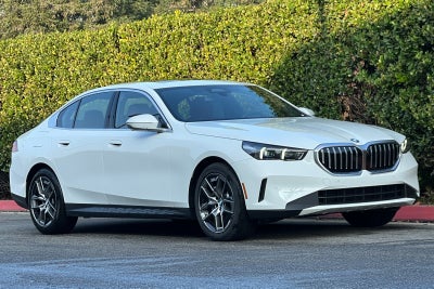 2026 BMW 5 Series 530i