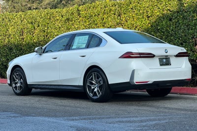 2026 BMW 5 Series 530i