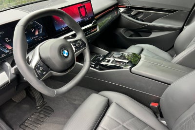 2026 BMW 5 Series 530i