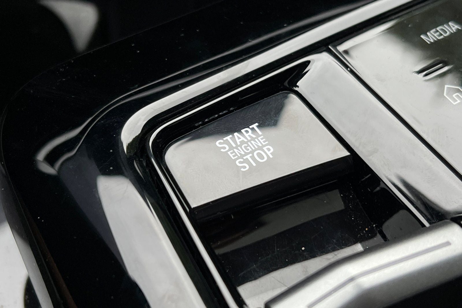 2026 BMW 5 Series 530i