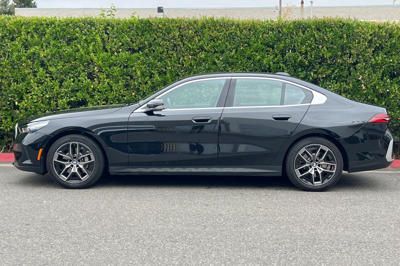 2026 BMW 5 Series 530i