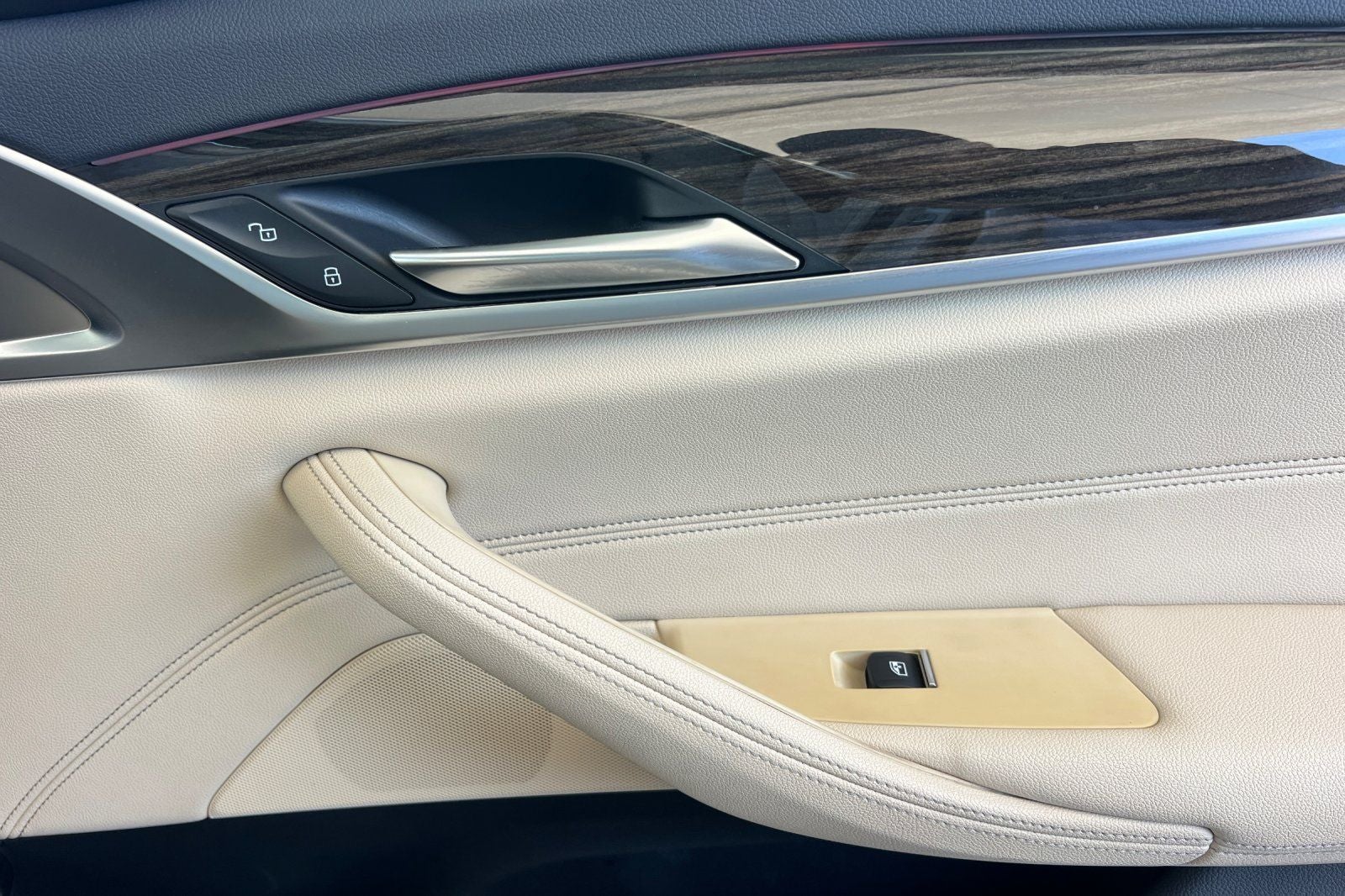 2021 BMW 5 Series 530i