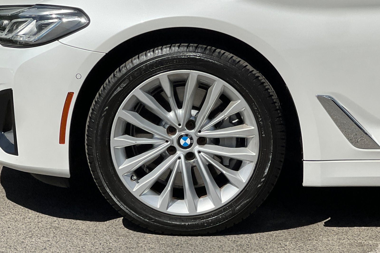 2021 BMW 5 Series 530i