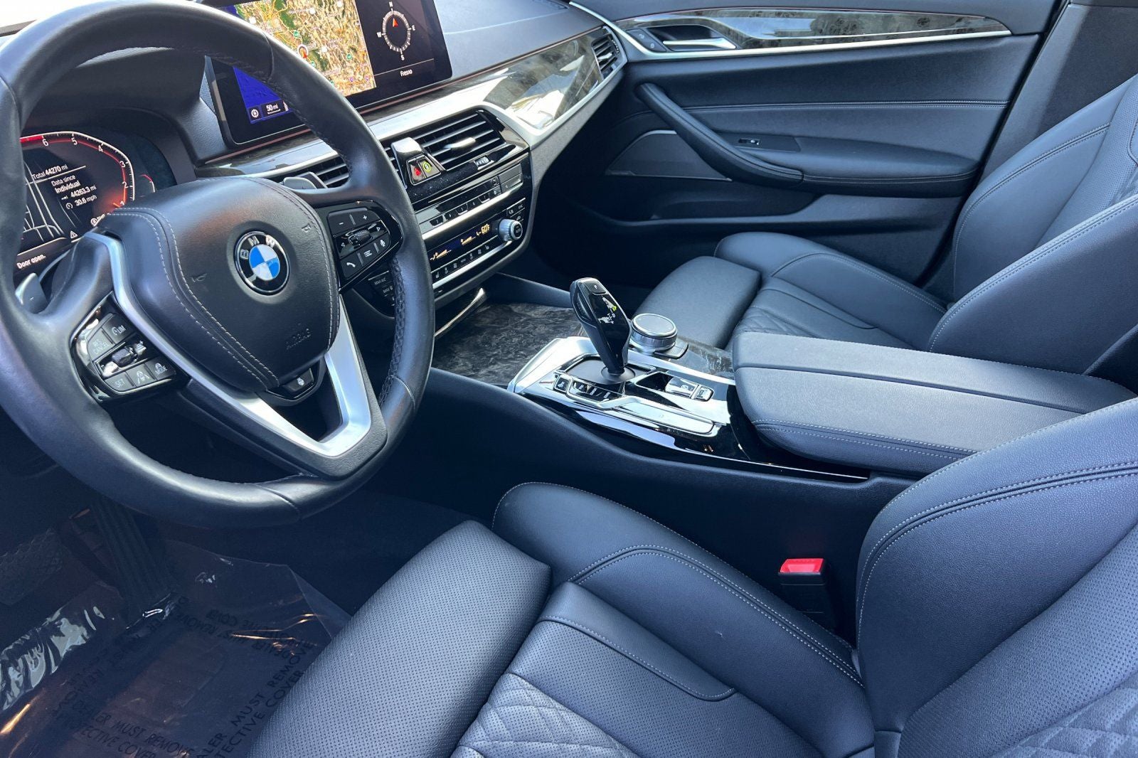 2023 BMW 5 Series 530i
