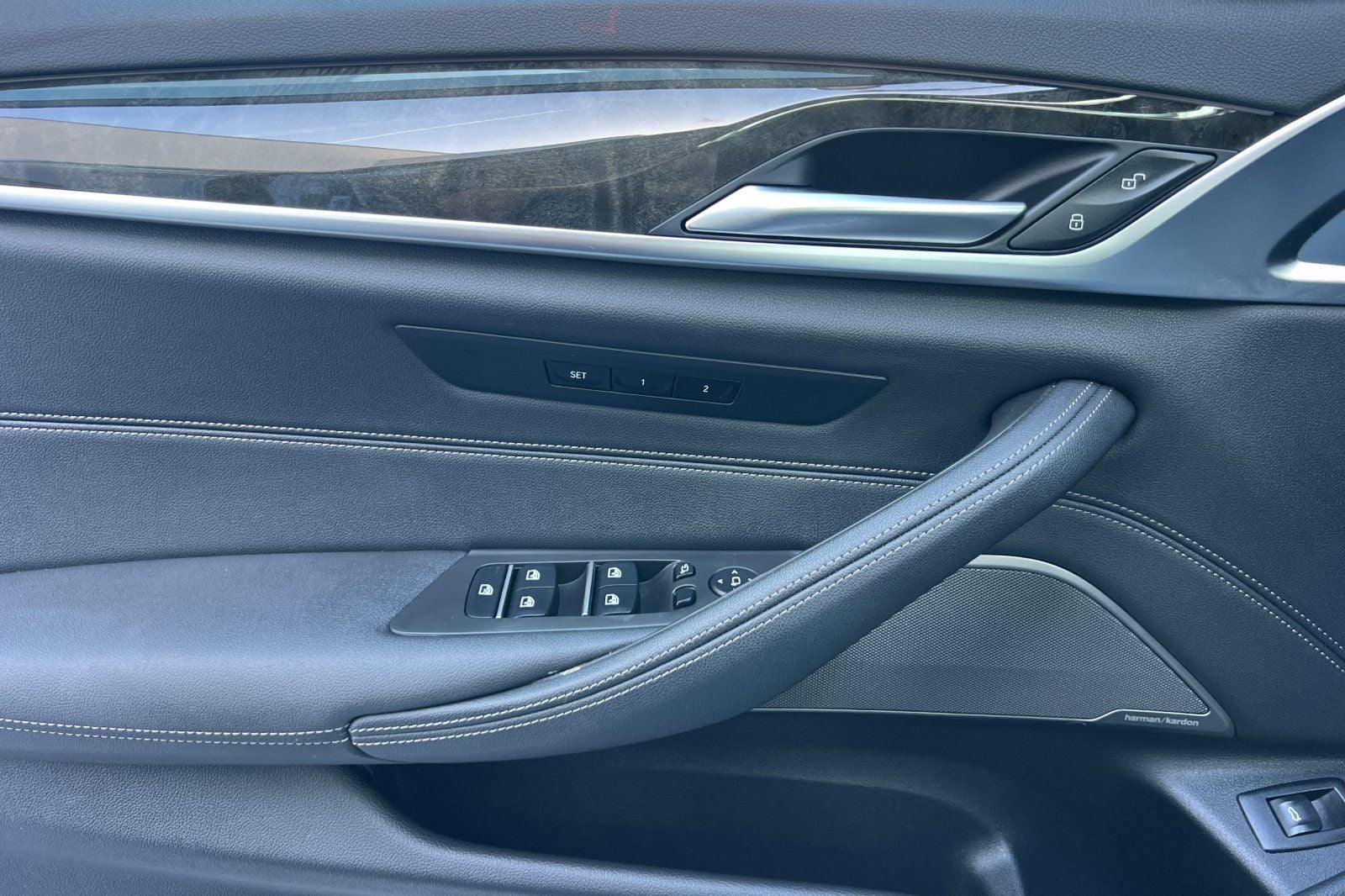 2023 BMW 5 Series 530i
