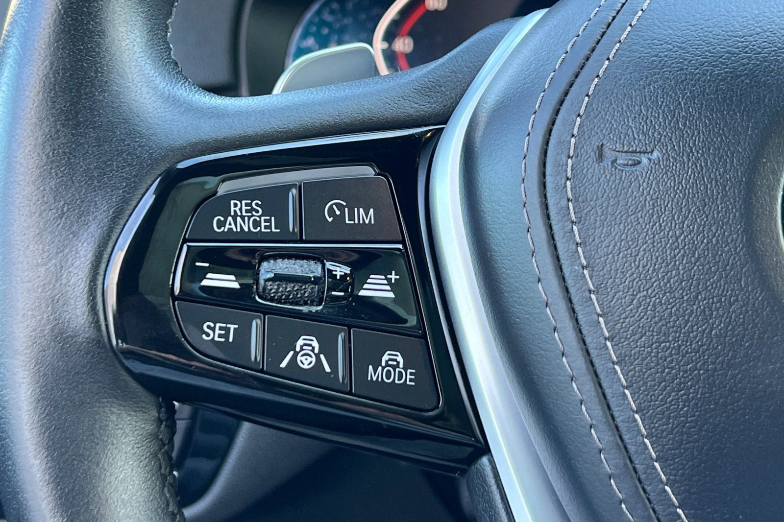2023 BMW 5 Series 530i