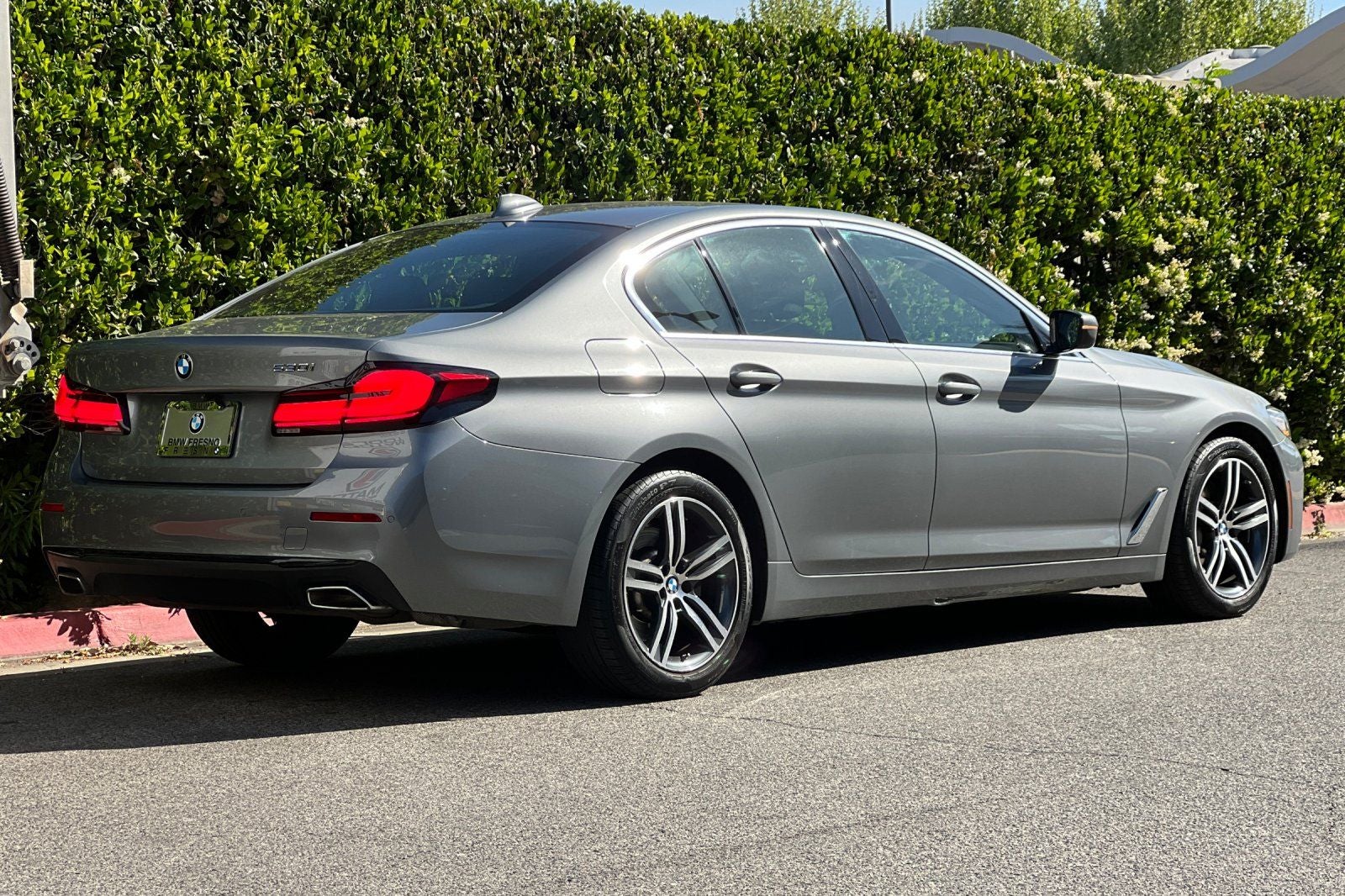 2023 BMW 5 Series 530i