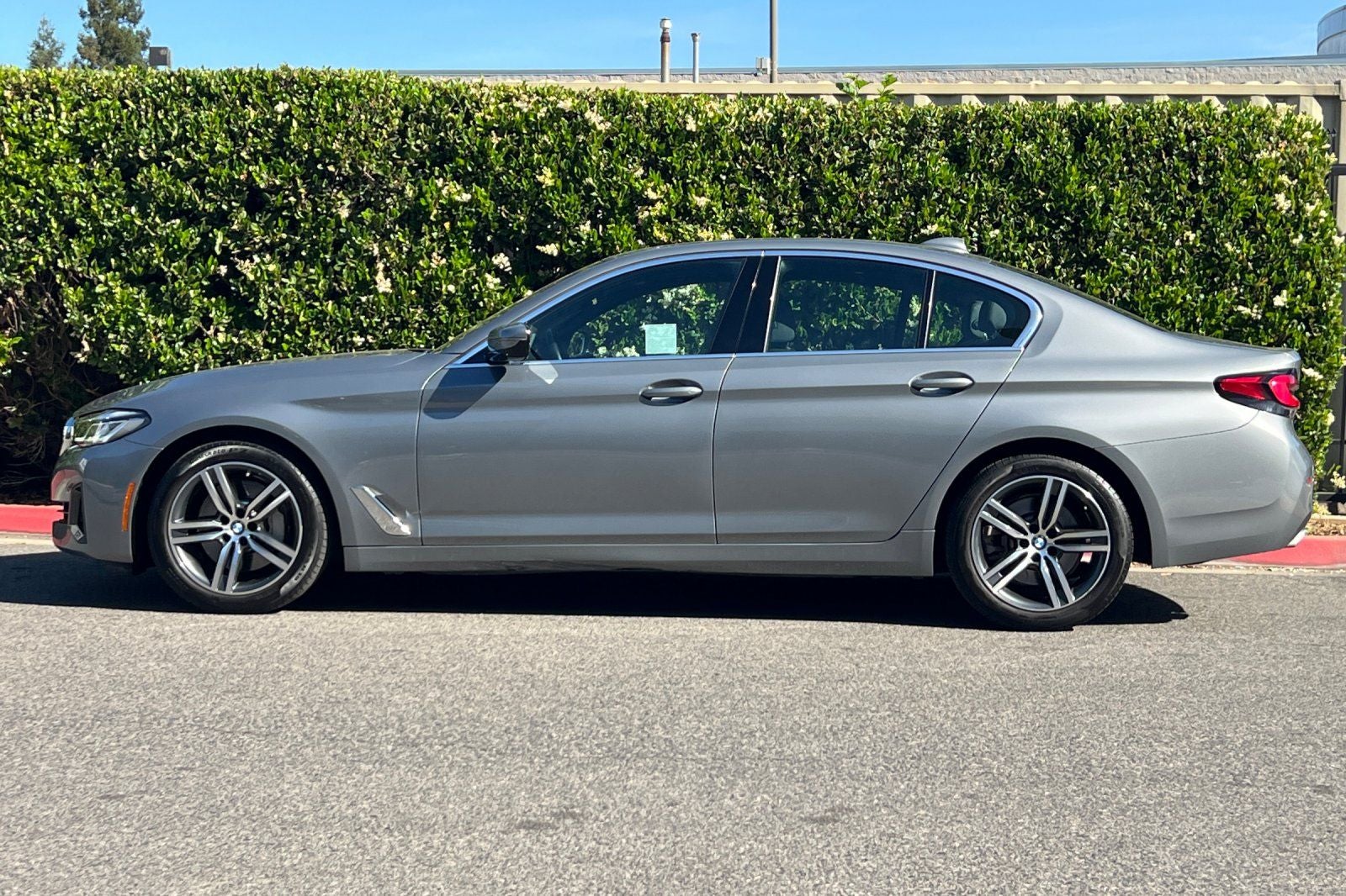 2023 BMW 5 Series 530i