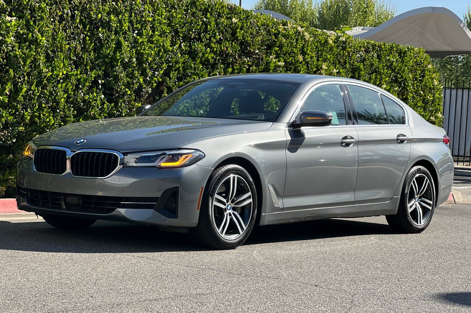 2023 BMW 5 Series 530i