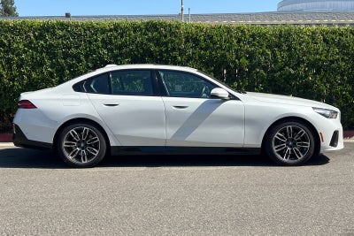 2026 BMW 5 Series 530i xDrive