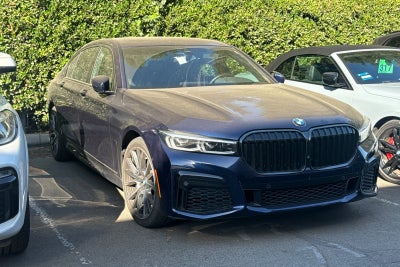 2022 BMW 7 Series 740i