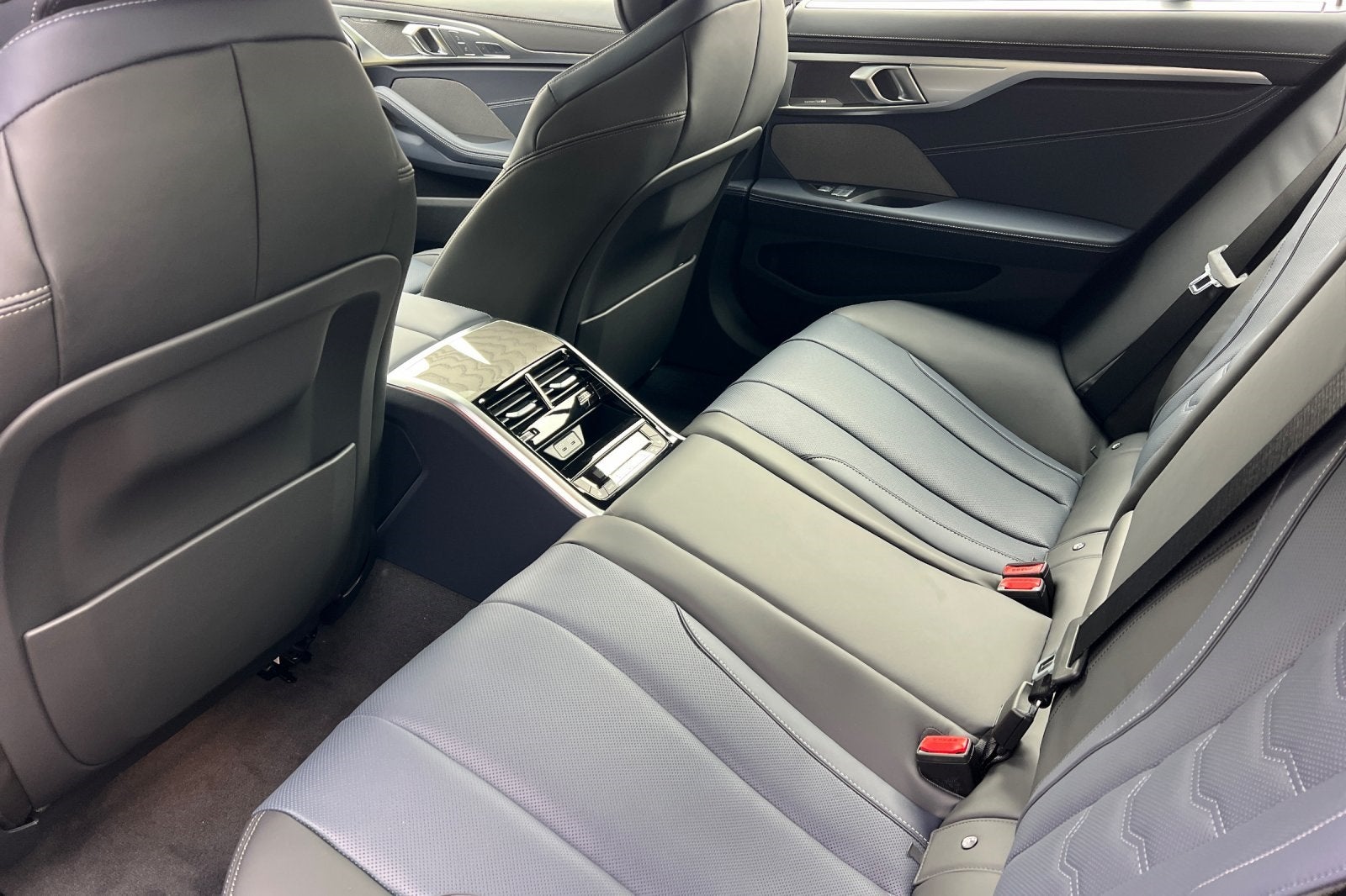 2026 BMW 8 Series 840