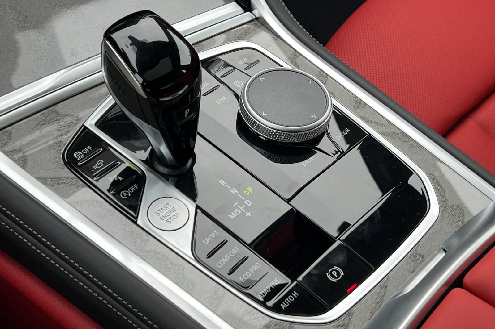 2026 BMW 8 Series 840