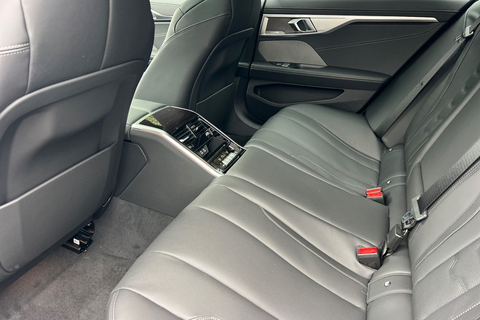 2026 BMW 8 Series 840