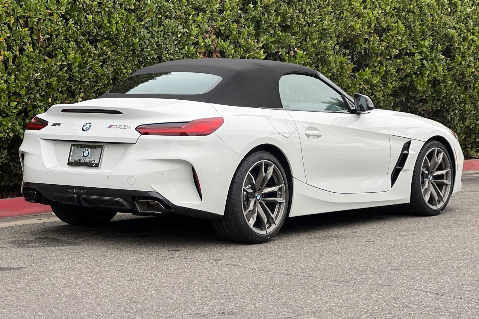 2026 BMW Z4 sDrive M40i