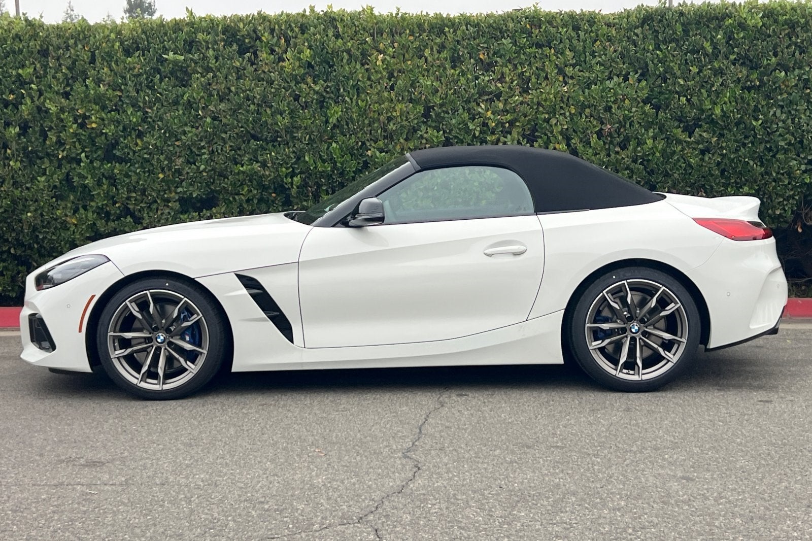 2026 BMW Z4 sDrive M40i