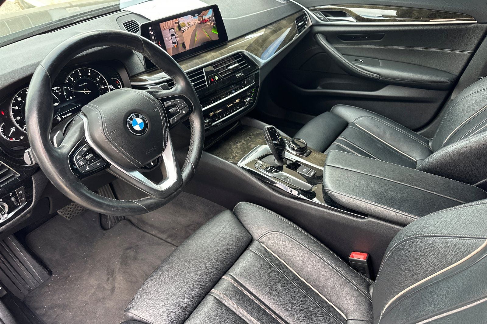 2019 BMW 5 Series 540i